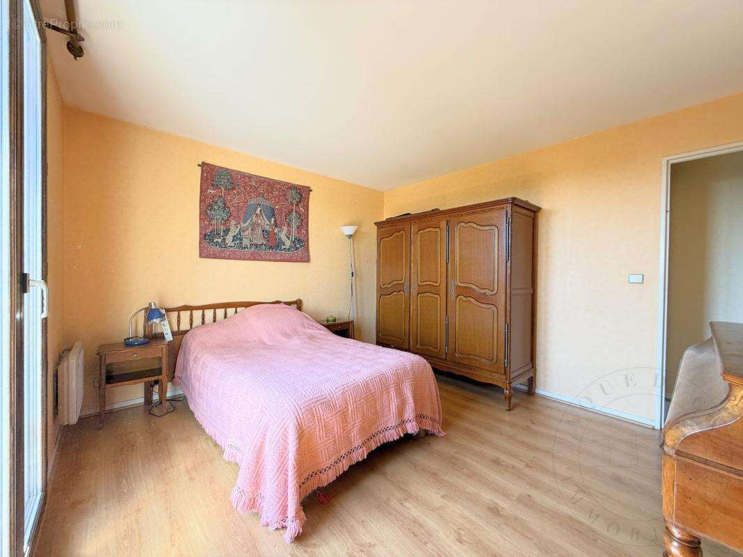 Maison Familiale - 6 Pièces - 5 Chambres - CHAPONOST - photo 10