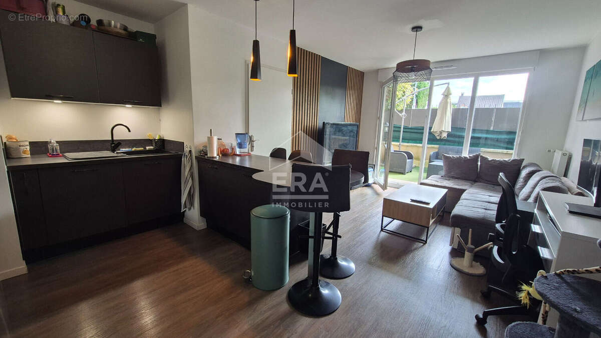 Appartement à BRIE-COMTE-ROBERT