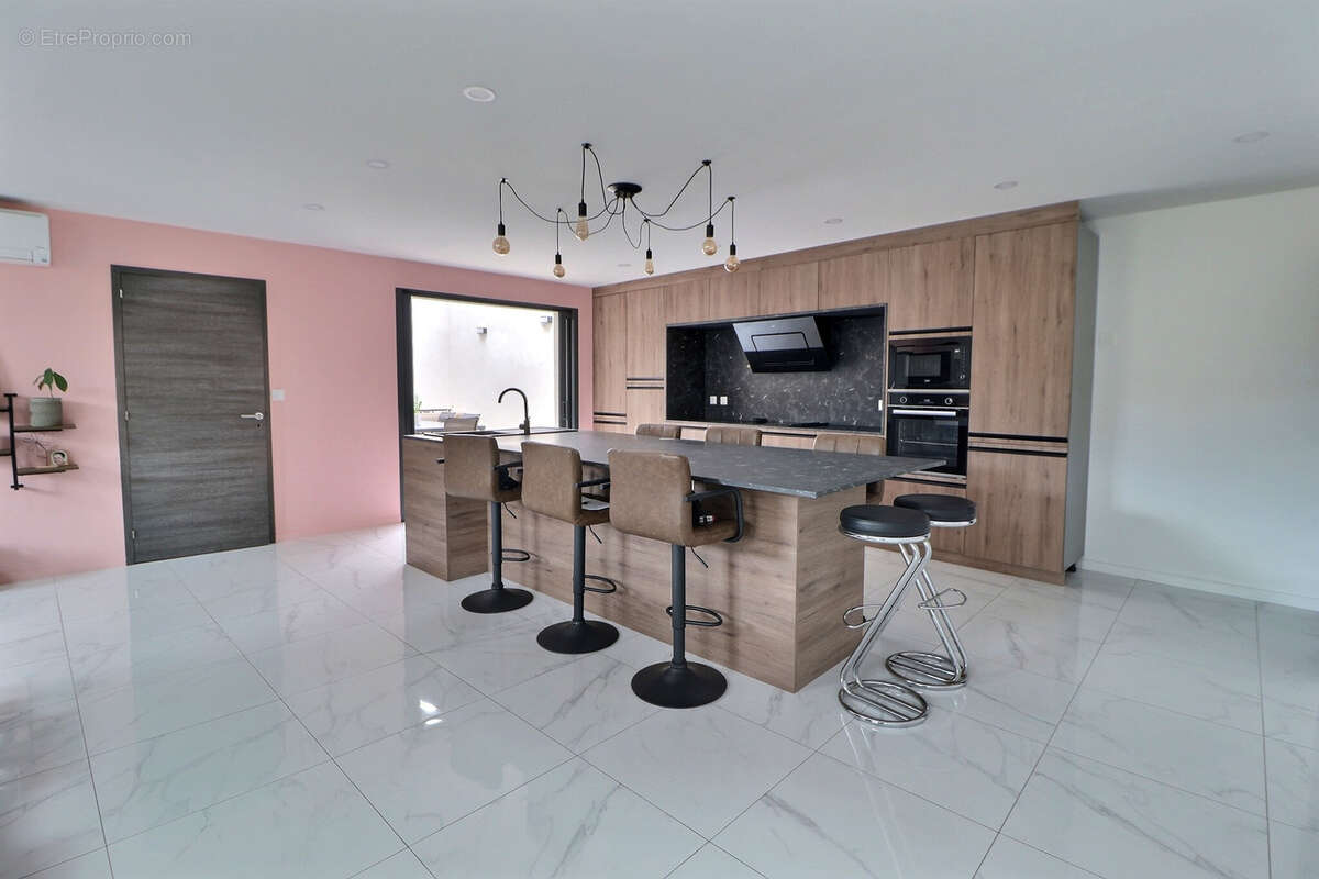 Maison à LANSARGUES