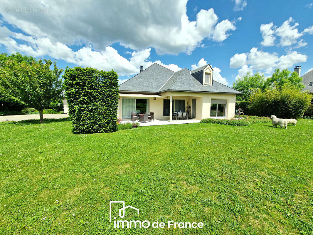 Maison à SALLES-LA-SOURCE