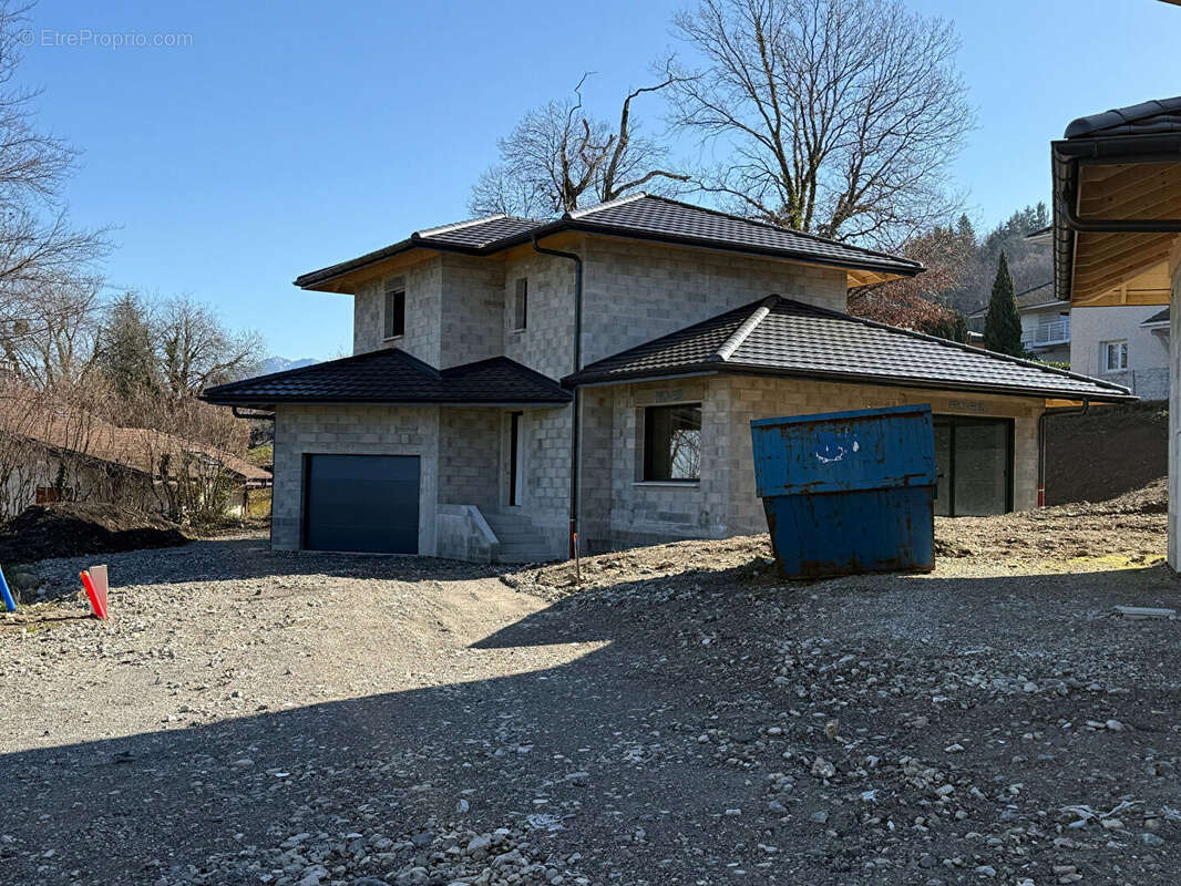 Maison à PUBLIER