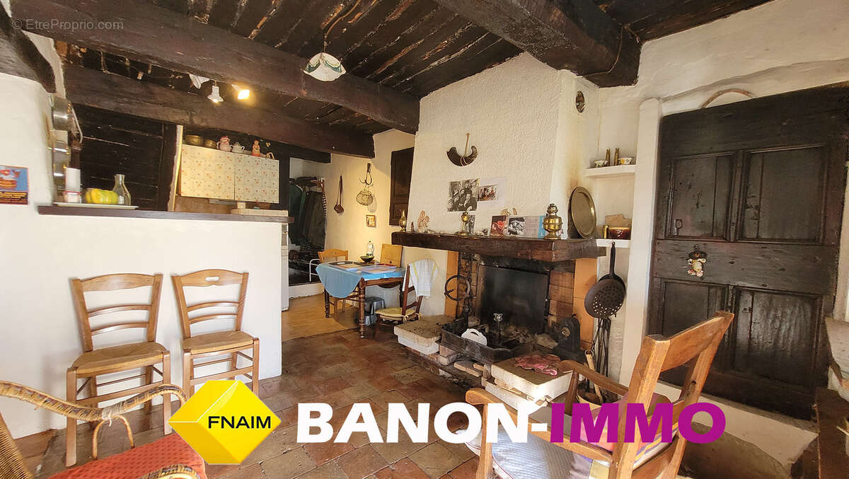 Maison à SAUMANE