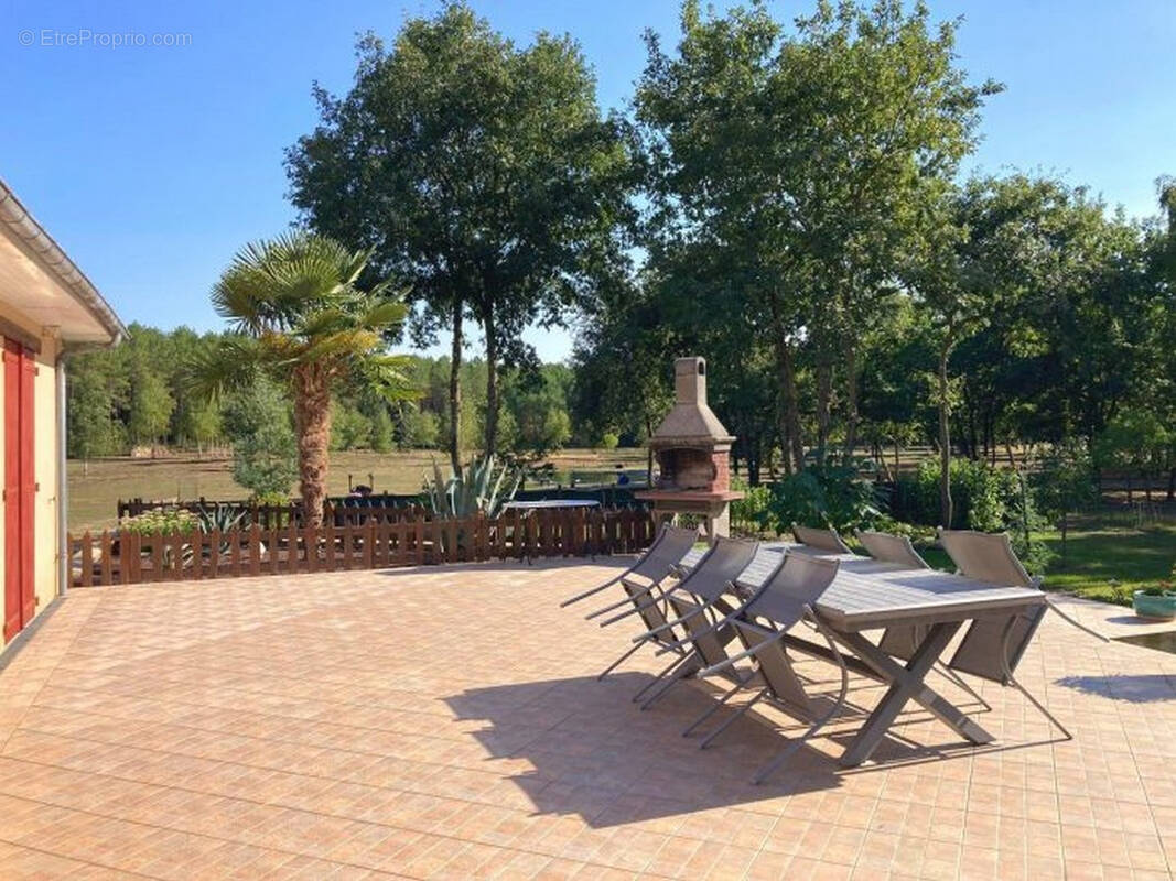 Maison à SAINT-OUEN-EN-BELIN