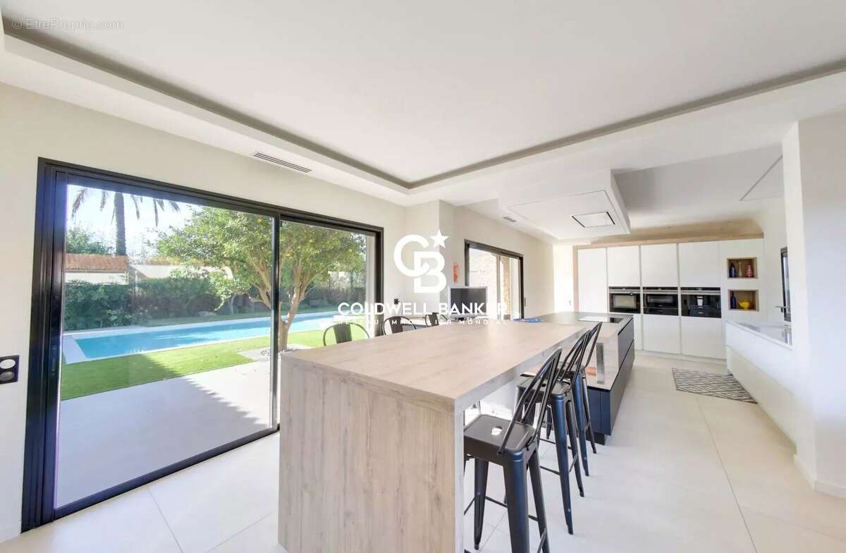 Maison à SAINT-CYPRIEN