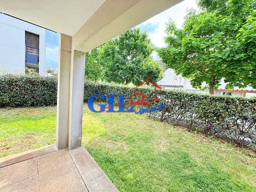 Appartement à SAVIGNY-LE-TEMPLE