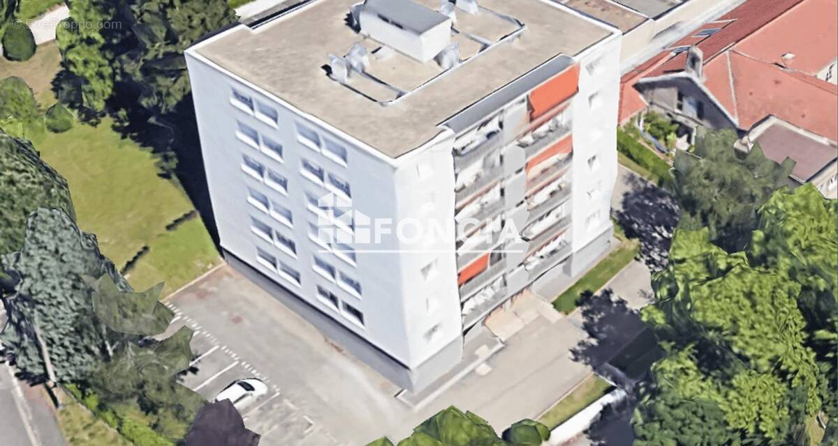 Appartement à SAINT-ETIENNE