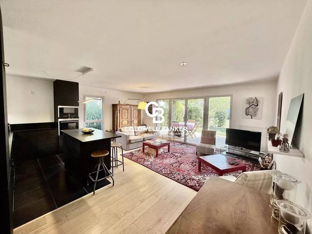 Appartement à CHENS-SUR-LEMAN