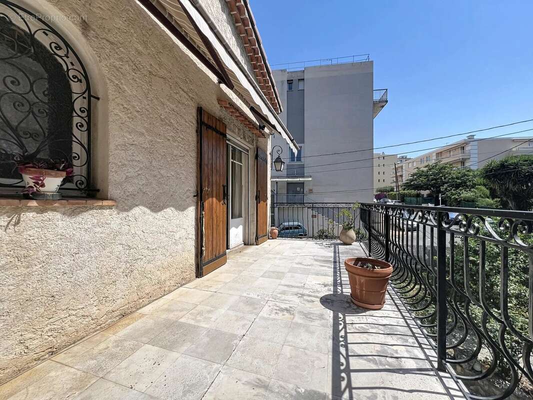 Maison à ANTIBES
