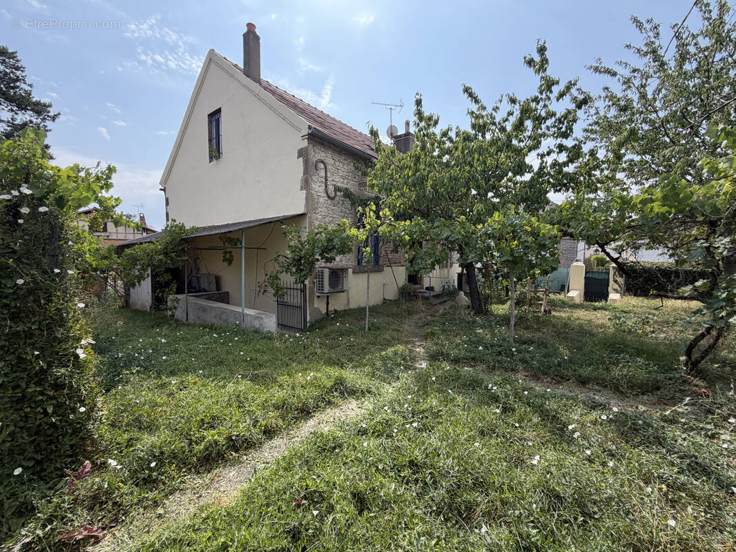 Maison à BELLERIVE-SUR-ALLIER