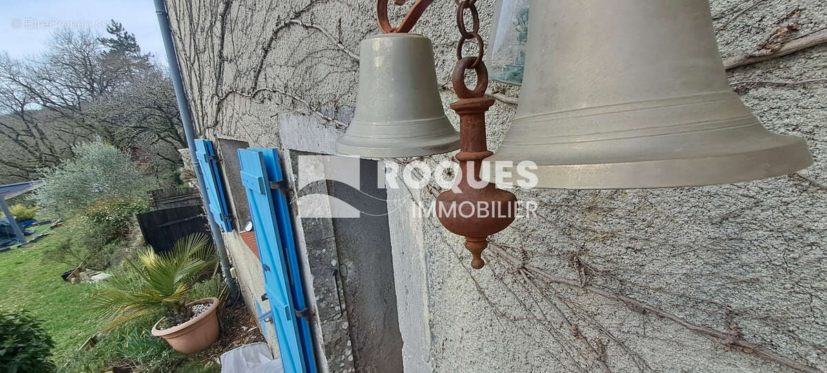 Maison en pierre de 104,65 m2 sur terrain attenant de 9420m2 - photo 14
