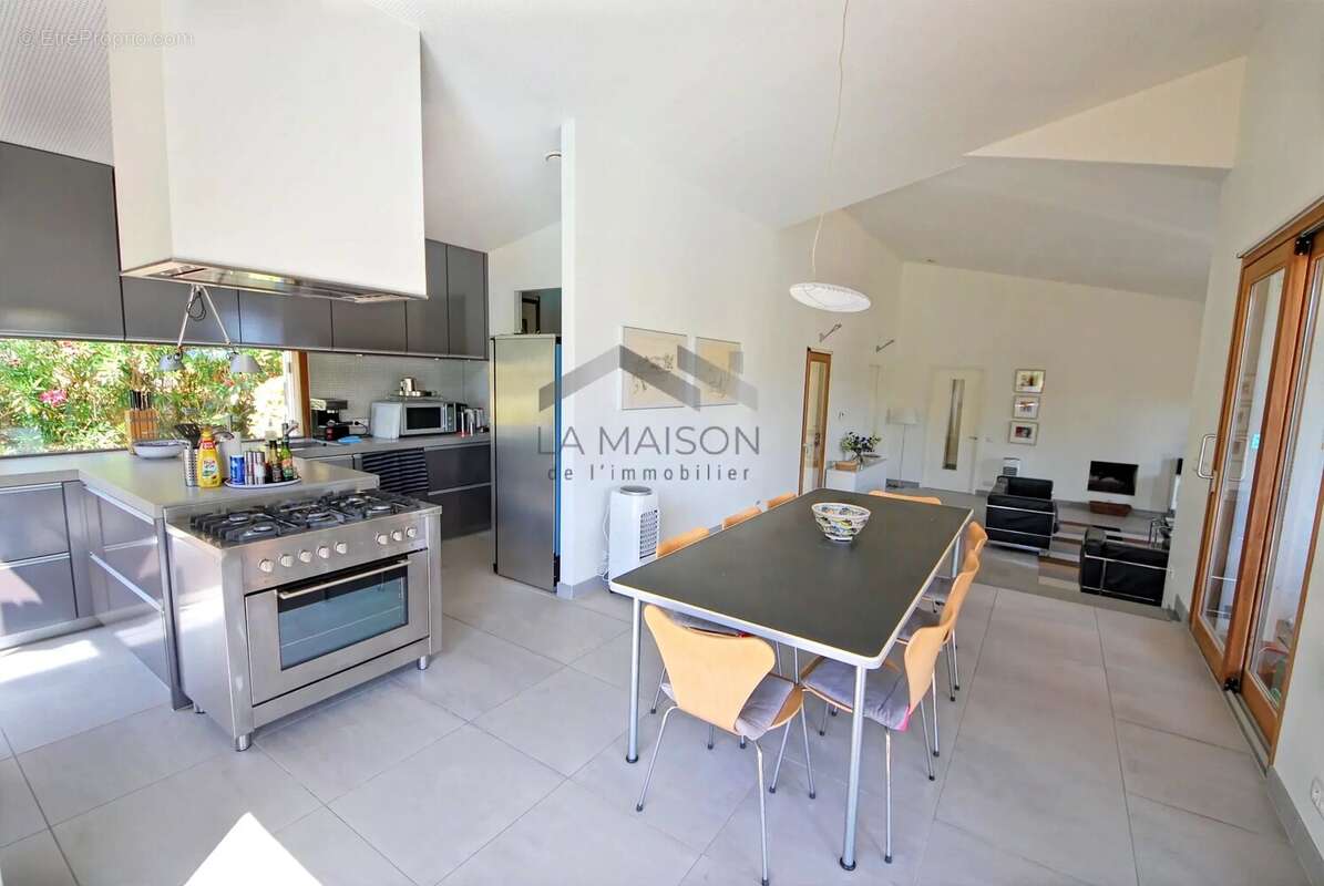 Maison à PORTO-VECCHIO