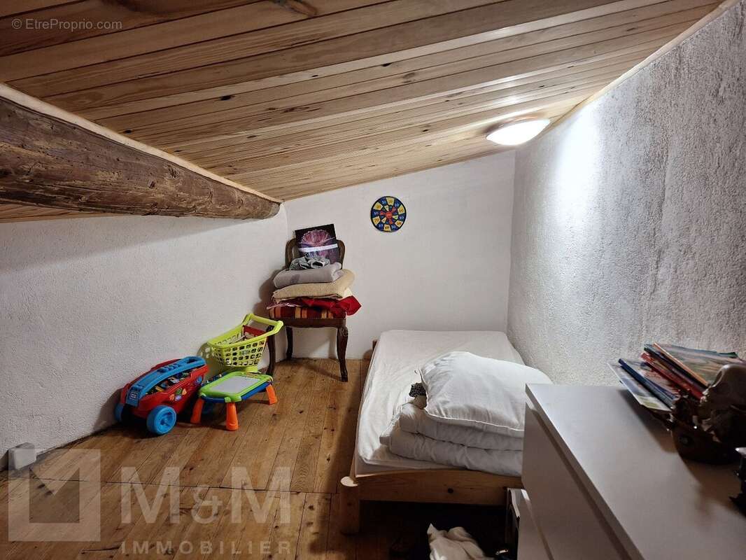 Maison à MONTFORT-SUR-BOULZANE