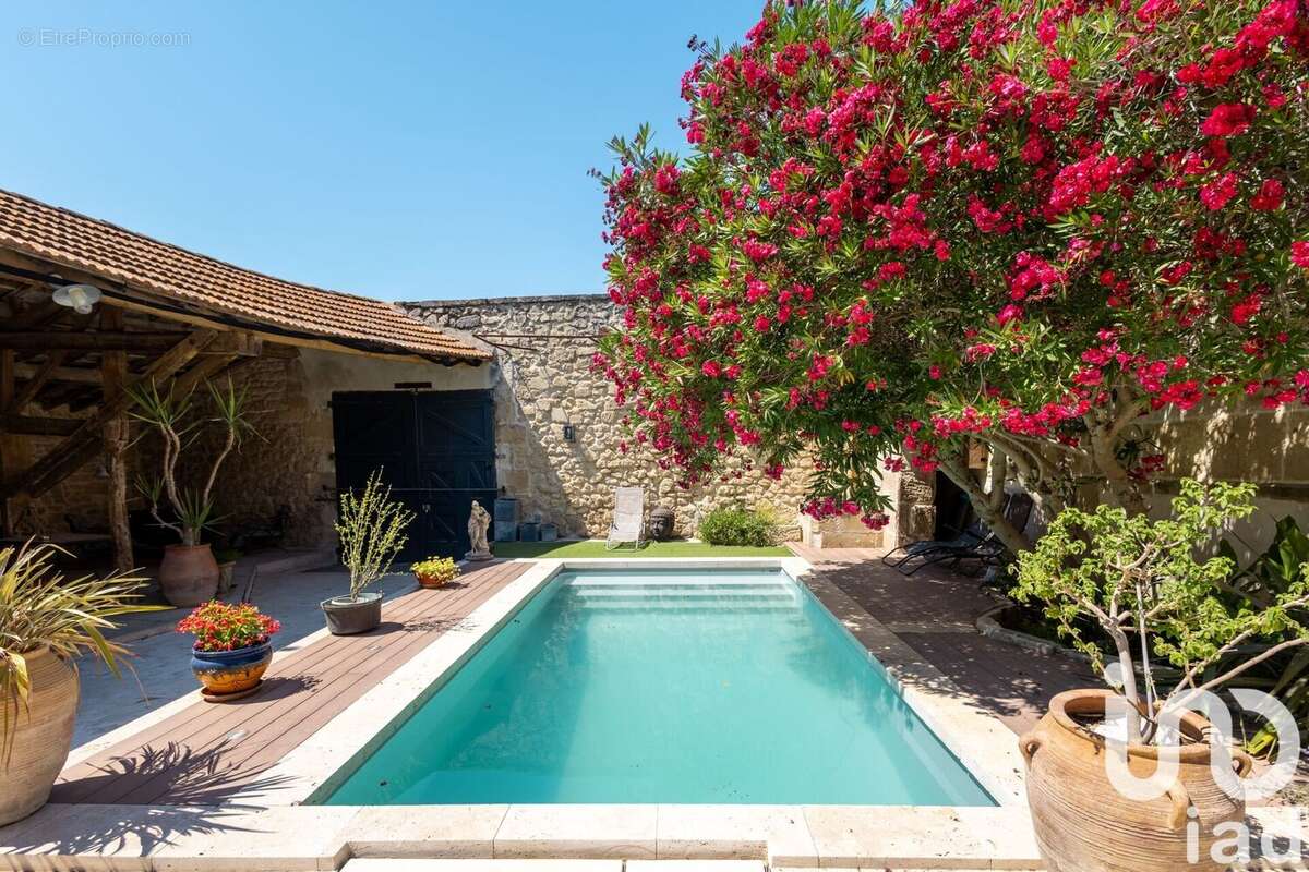 Photo 2 - Maison à FONTVIEILLE