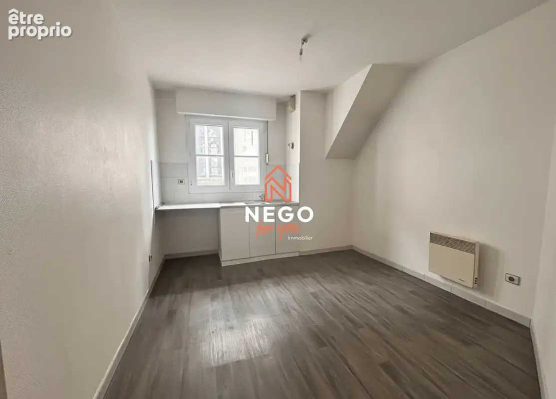 Appartement 88 m²  avec cave - Place Imbach - ANGERS - photo 4