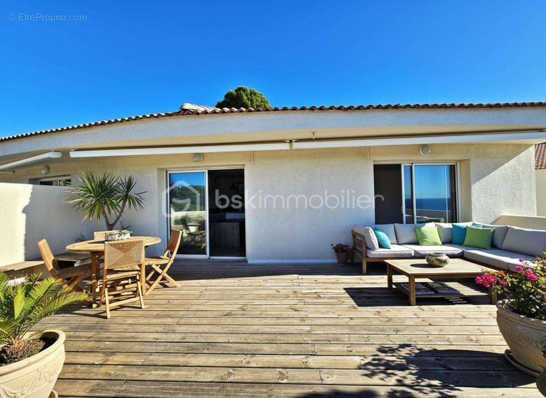 Appartement à CARRY-LE-ROUET