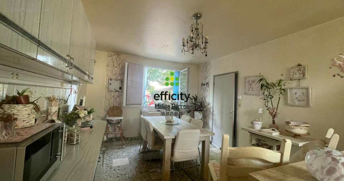 Maison 158 m² à Mouthiers-Sur-Boeme  - photo 6
