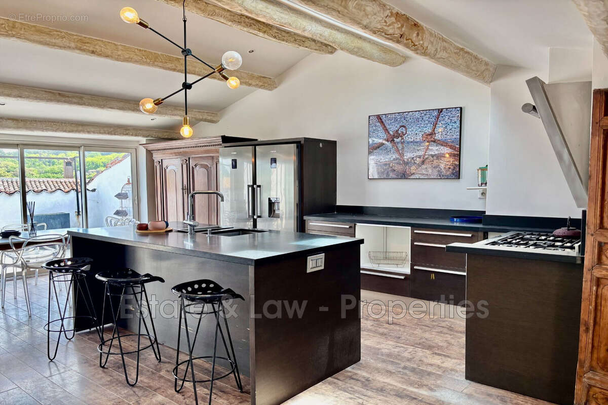 Appartement à LA GARDE-FREINET