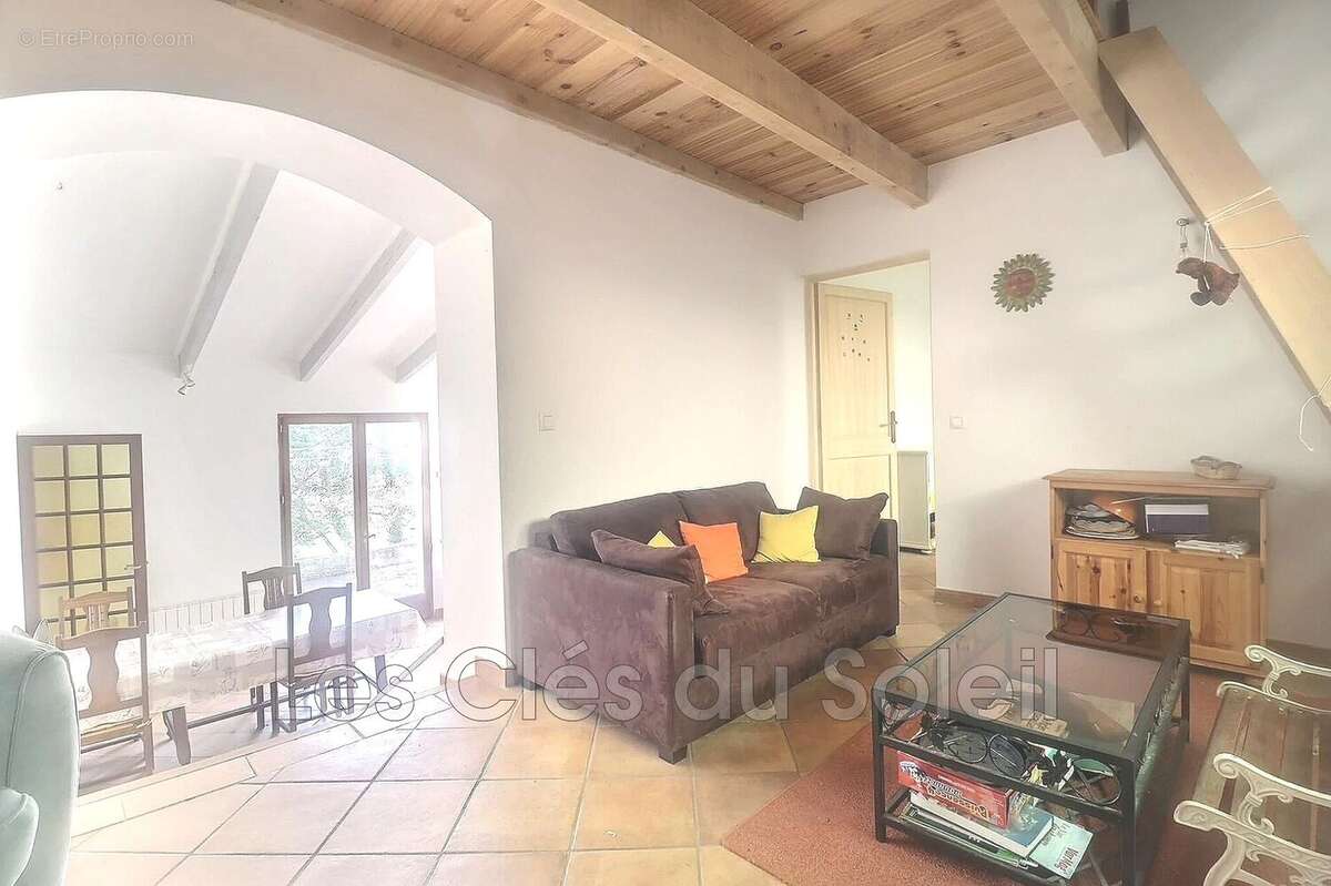 Maison à TOURVES