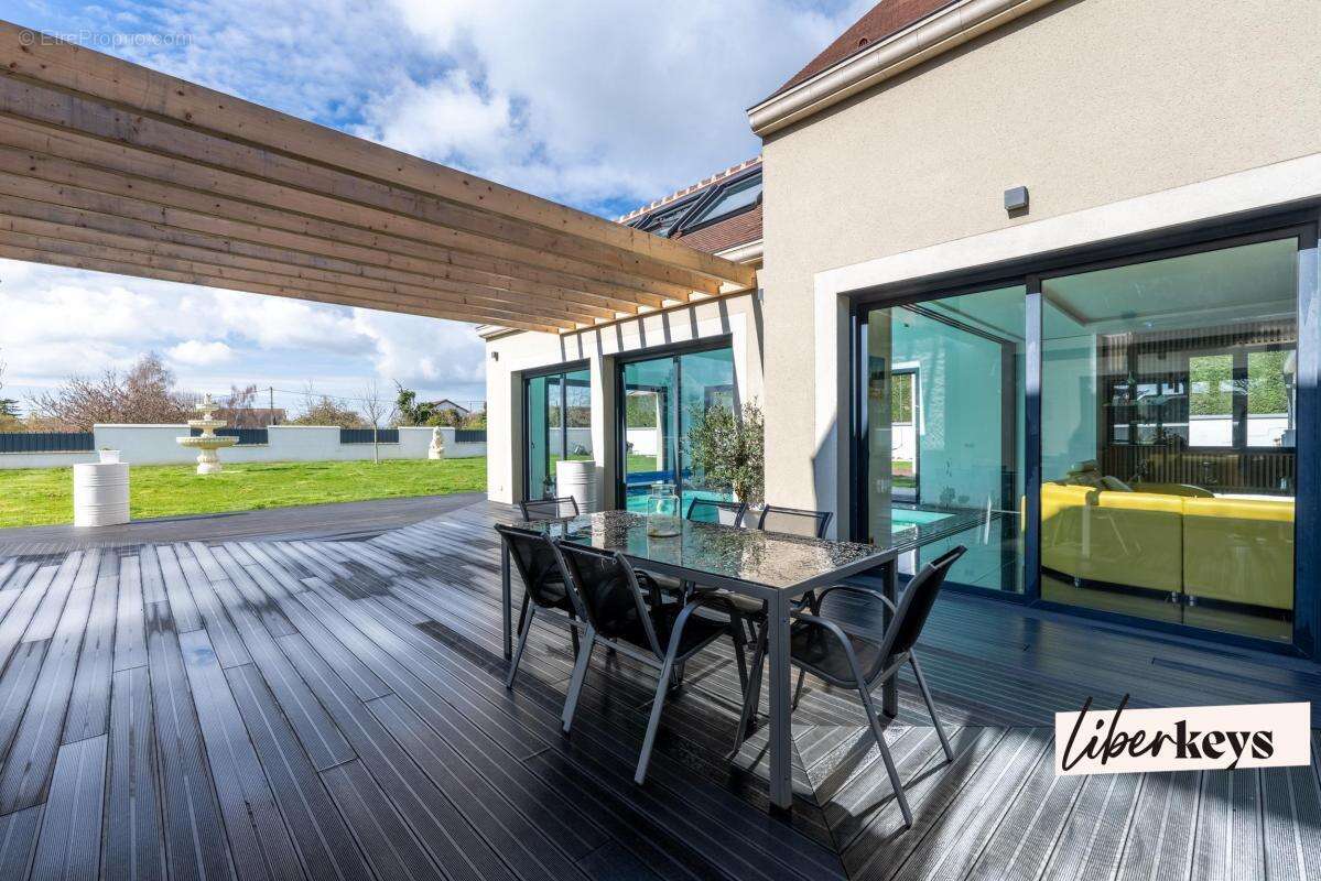 Maison à SAINT-LAURENT-LA-GATINE