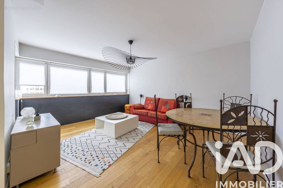 Photo 1 - Appartement à CHEVILLY-LARUE