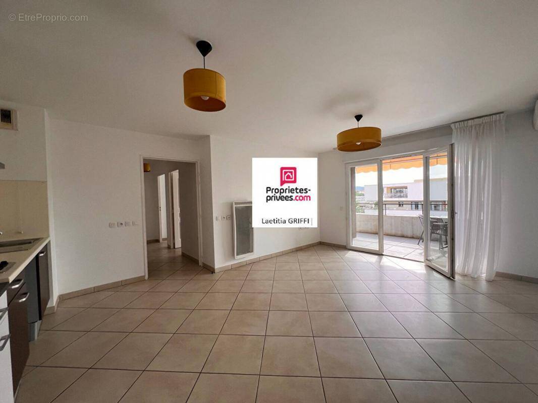 Appartement à FREJUS
