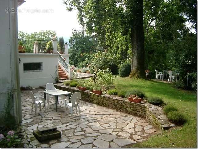 Maison à BOUT-DU-PONT-DE-LARN