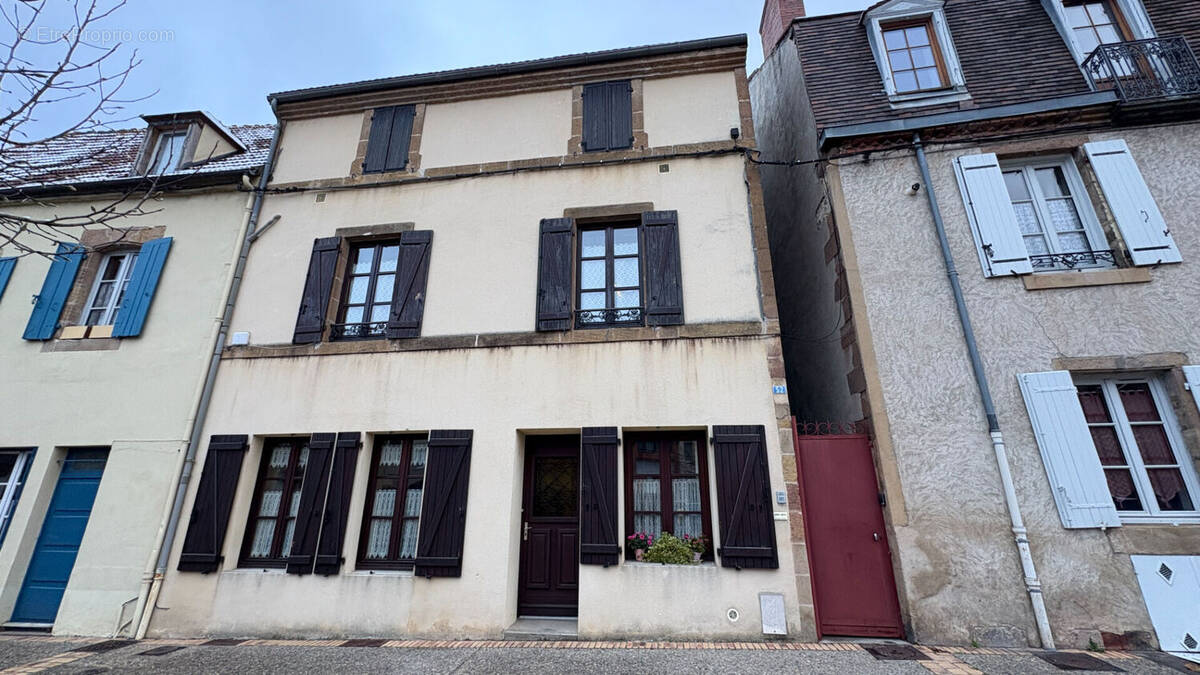 Appartement à MOULINS