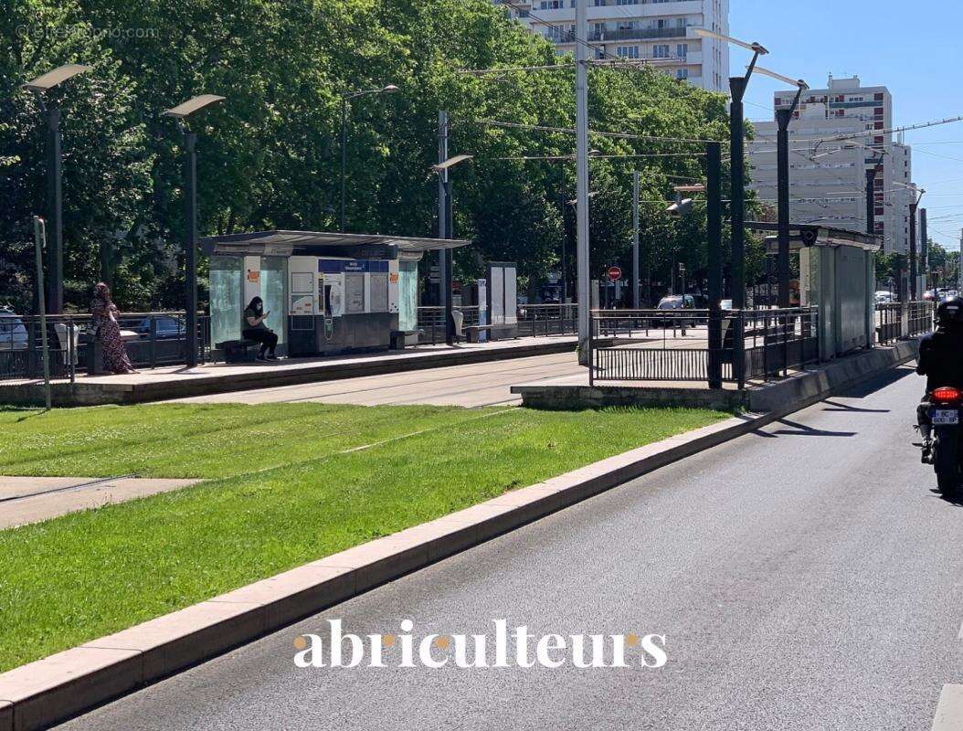 Splendide Appartement de 86.0 m² avec de grands extérieurs en vente à Villeneuve-la-Garenne (92390) - photo 15