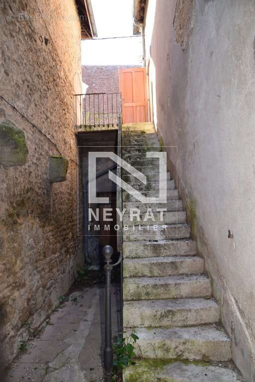 Appartement à ARNAY-LE-DUC