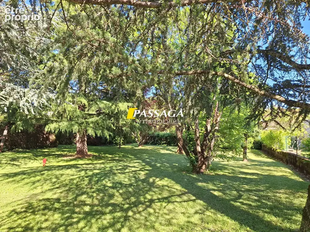 A VENDRE - Terrain constructible de 684 m² - SEBAZAC CONCOURES - photo 1