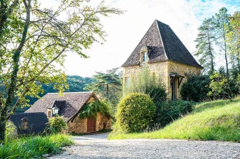 Maison à SAINT-LEON-SUR-VEZERE