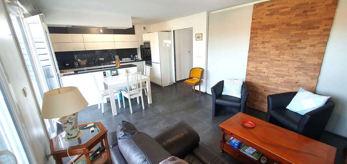 Appartement à REIGNIER
