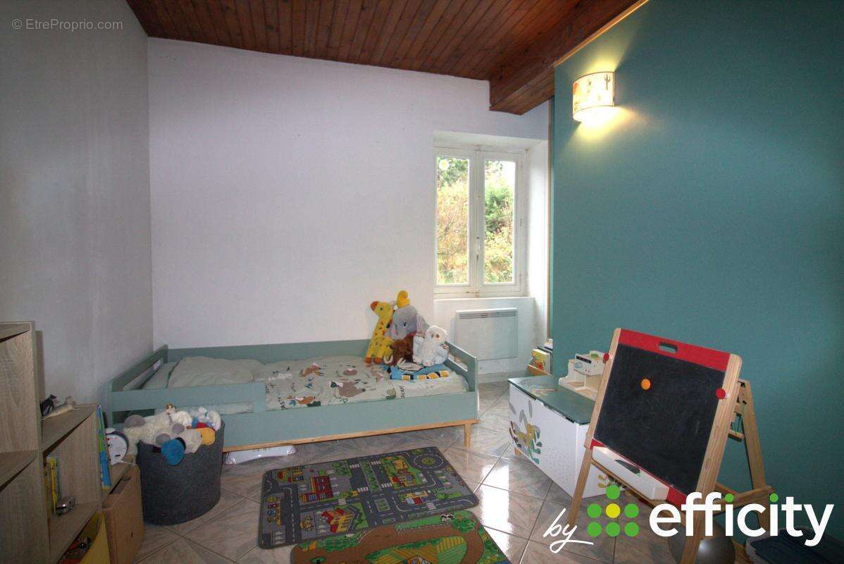 Maison à SOURCIEUX-LES-MINES