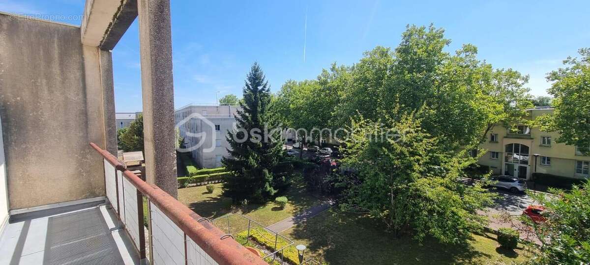 Appartement à MONTIGNY-LE-BRETONNEUX