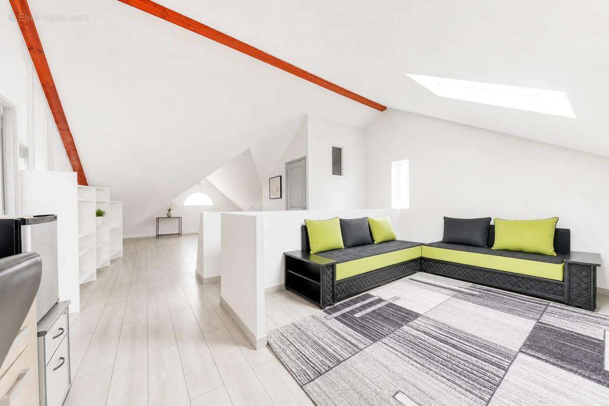 Maison à LIVERDY-EN-BRIE