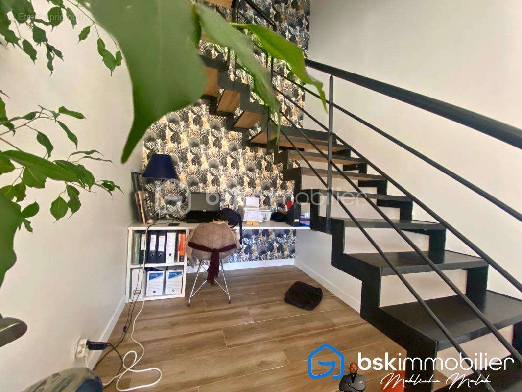 Maison à SAINT-JEAN-DE-VEDAS