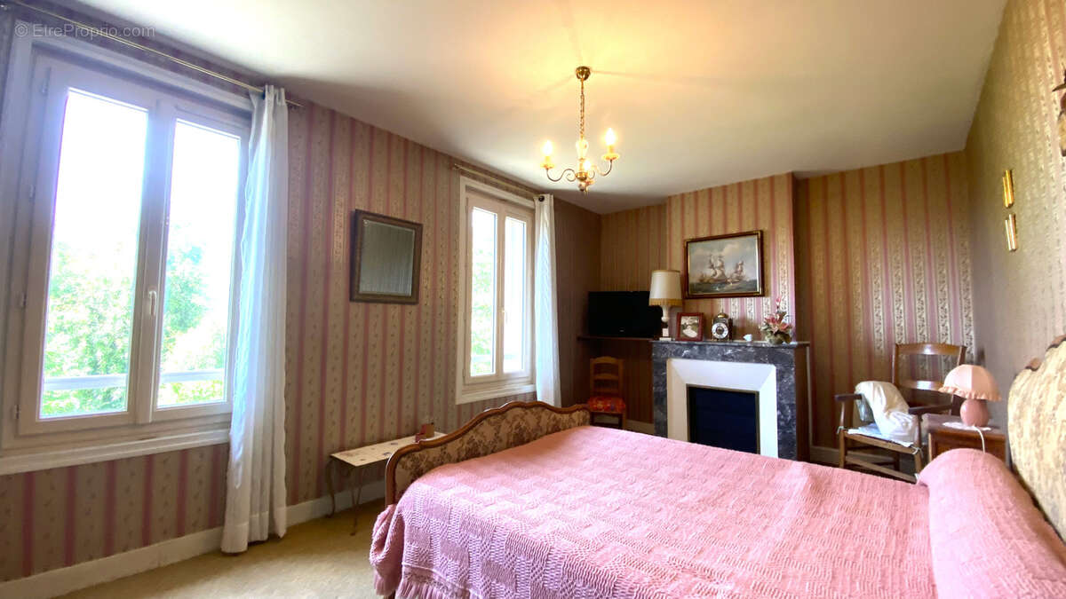 Maison à LA LANDE-DE-FRONSAC