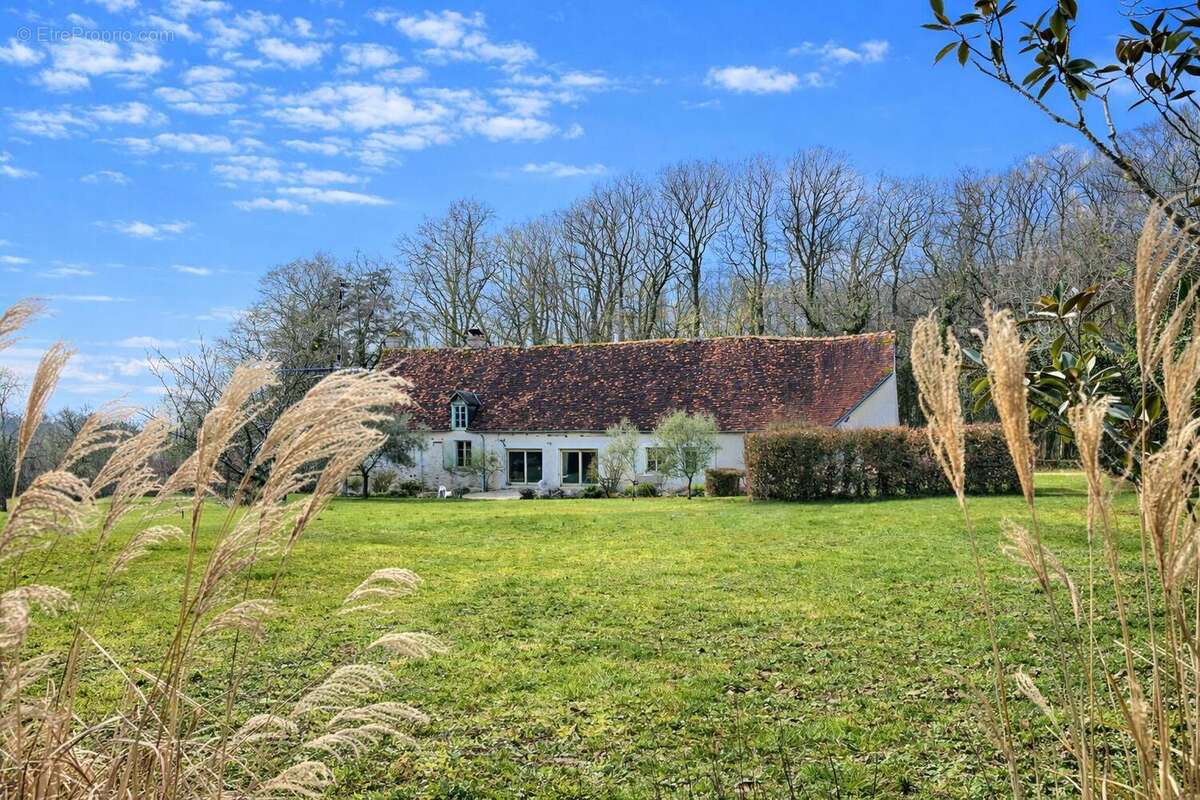 Maison à SAINT-MARTIN-D'AUXIGNY