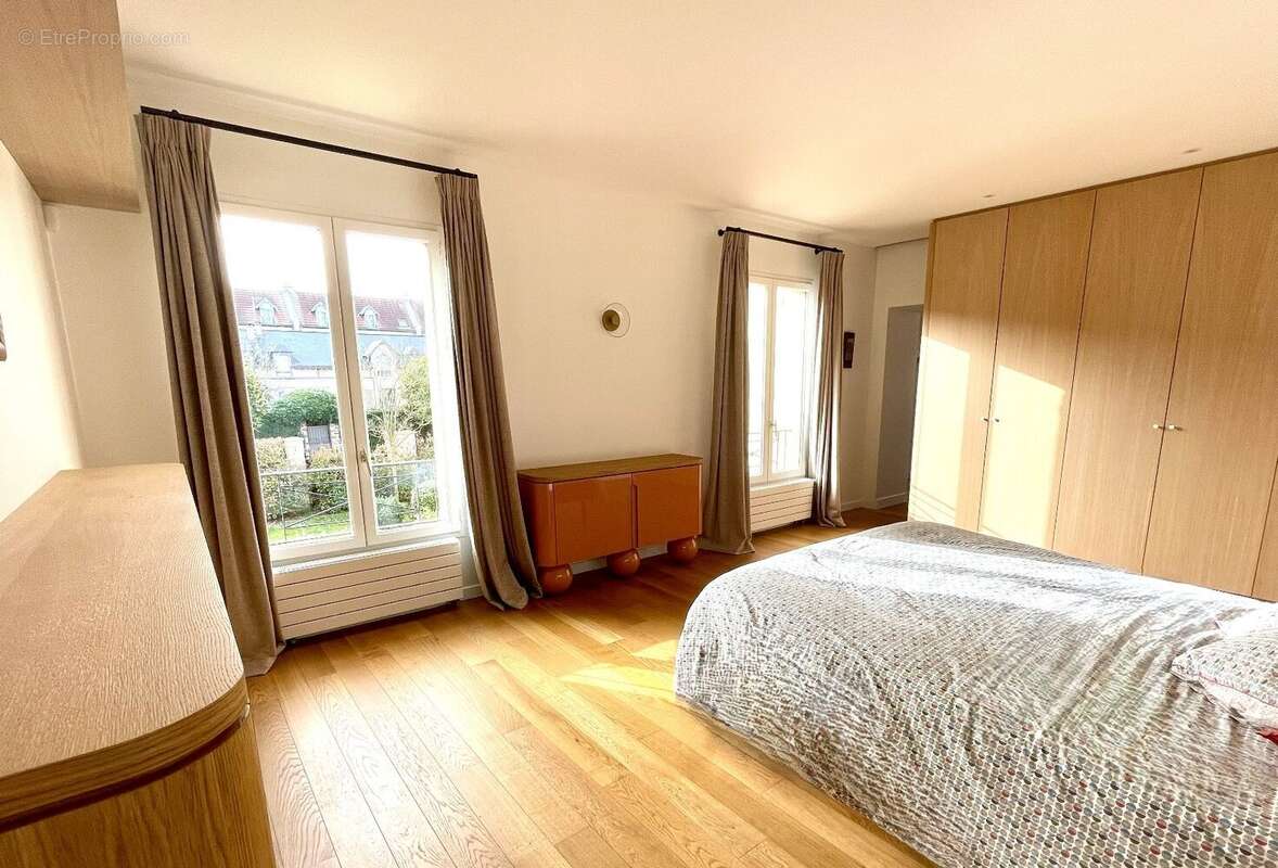 Maison à VERSAILLES