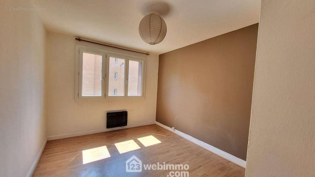 La première chambre - Appartement à GRENOBLE