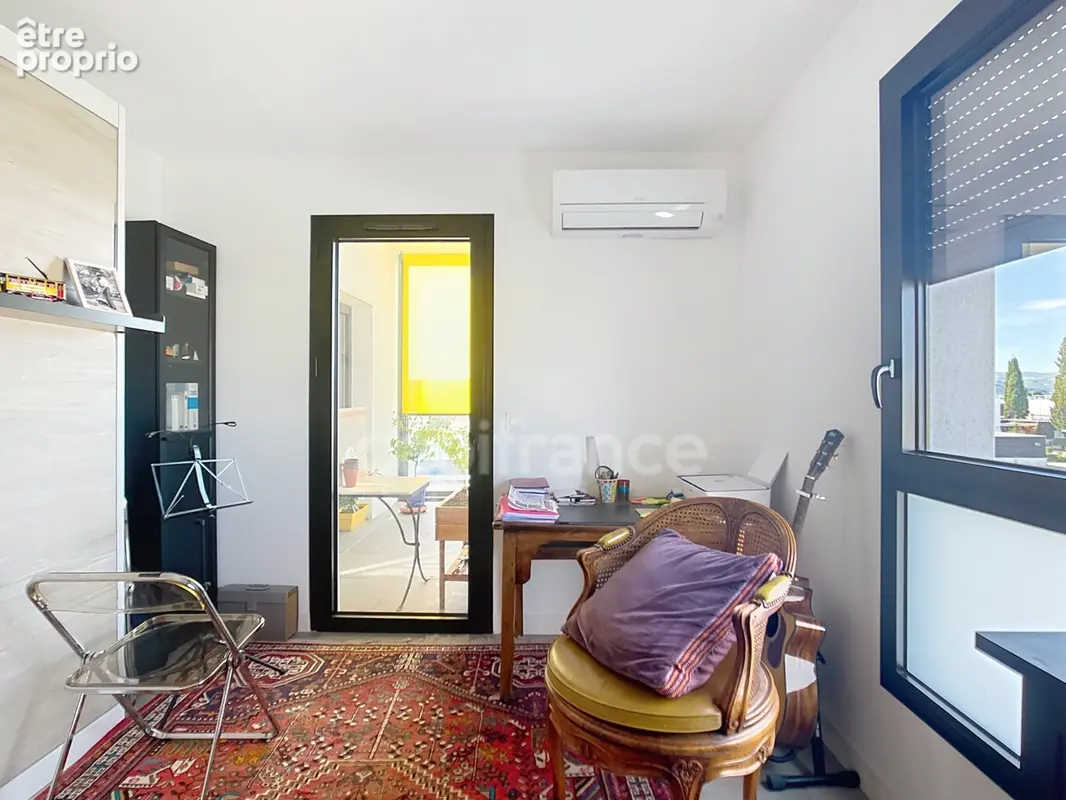 Montelimar sud - à vendre appartementmontélimar – appartement contemporain, résidence récente et sécurisée  avec belle terrasse, - photo 9