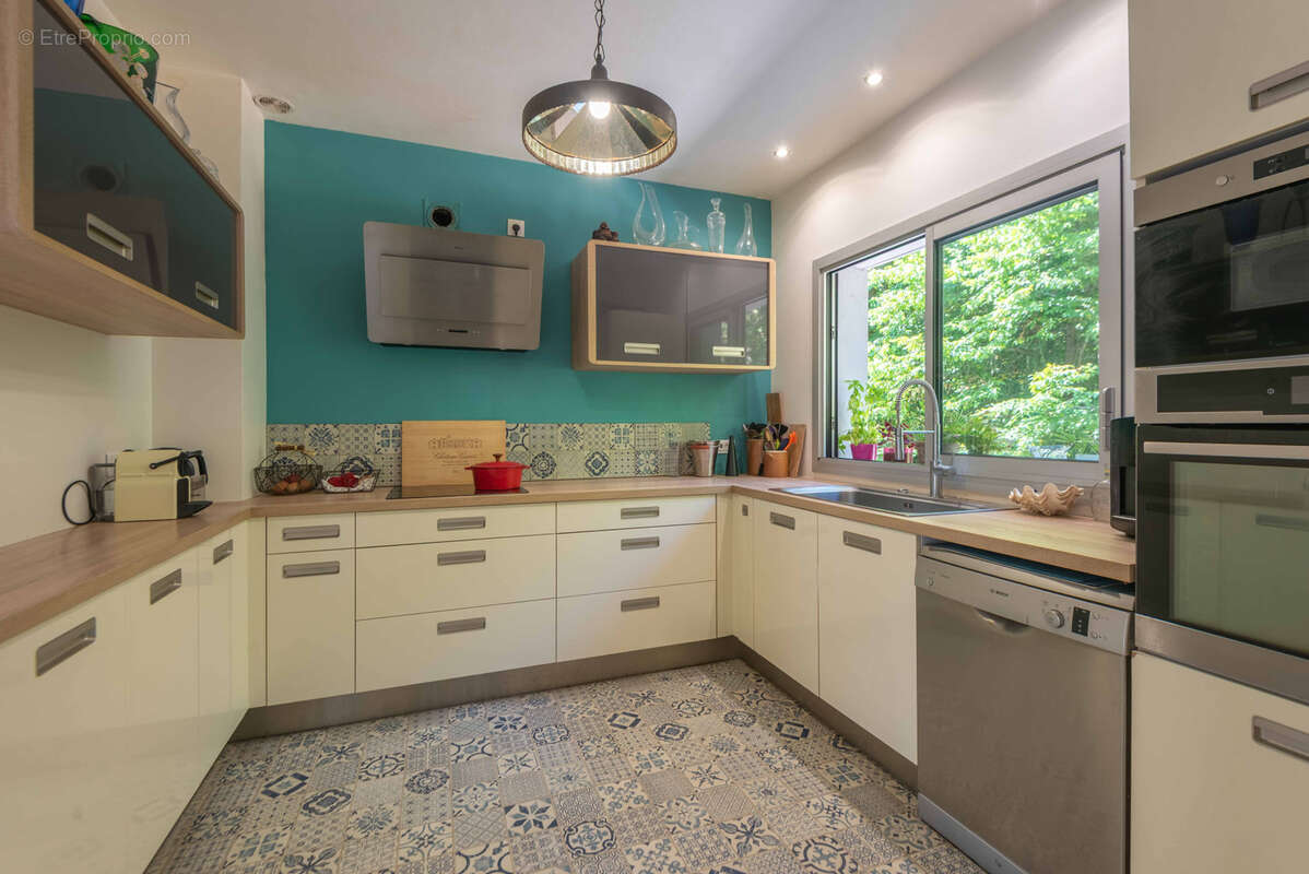 Maison 225 m2 - parc de 8100 m2 - bel environnement - photo 10