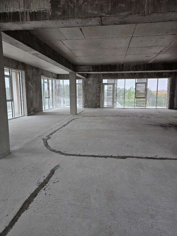 Commerce à MOUILLERON-LE-CAPTIF