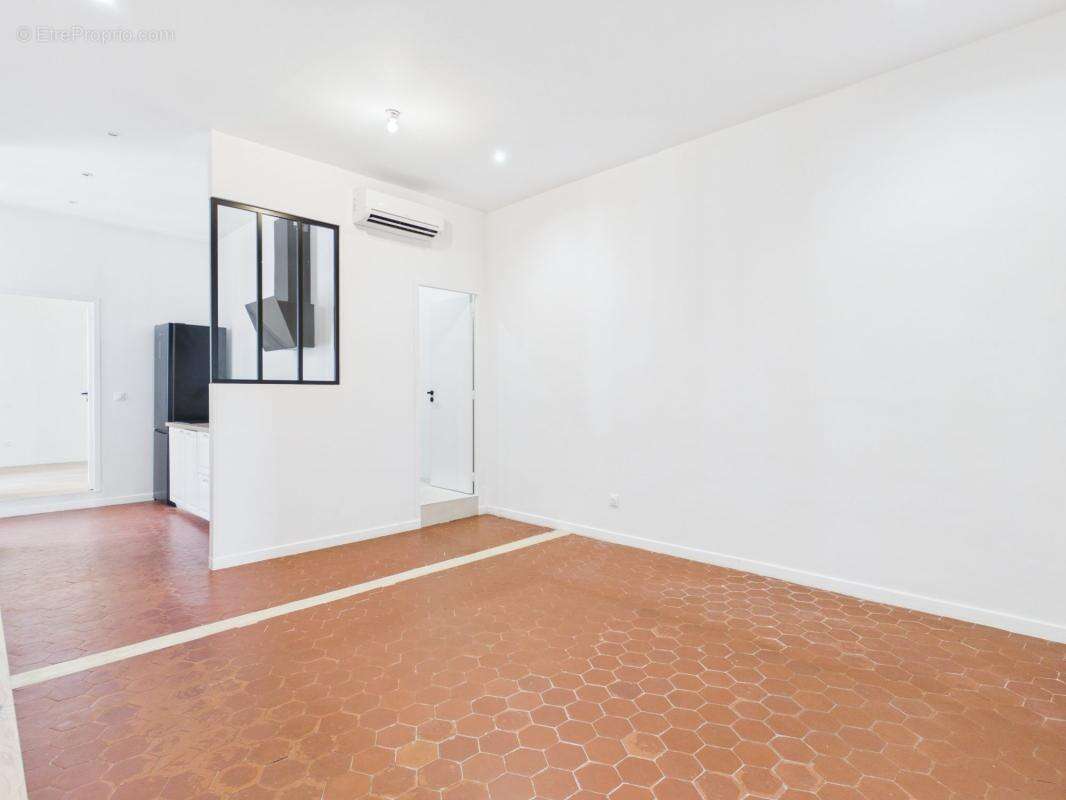 A vendre appartement f3 proche cours napoleon - photo 5