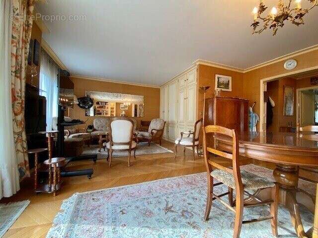 Appartement à BOULOGNE-BILLANCOURT