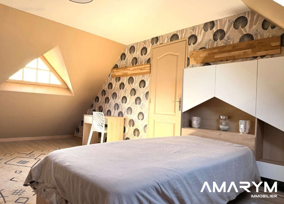 Maison à ARQUES-LA-BATAILLE