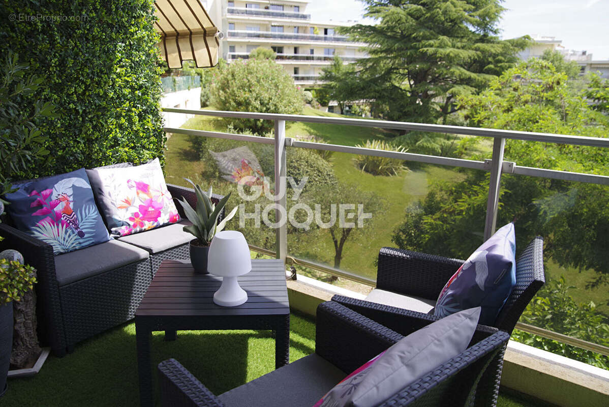 Appartement à MANDELIEU-LA-NAPOULE