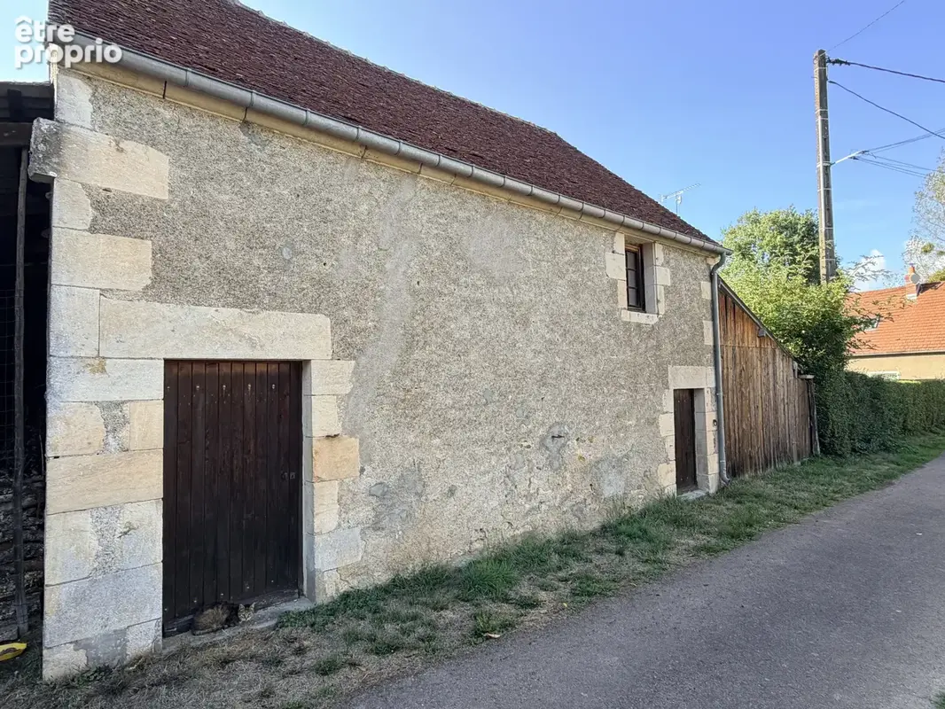 Maison à gros potentiel dans un environnement très calme à seulement 5min des écoles, commerces etc - photo 17