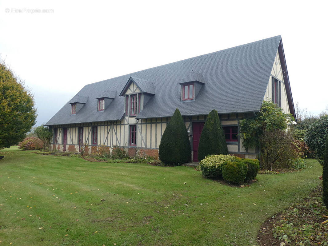 Maison à PONT-L&#039;EVEQUE