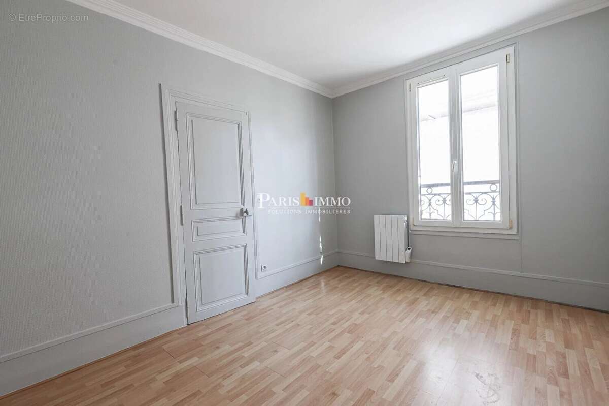 Appartement à PARIS-18E